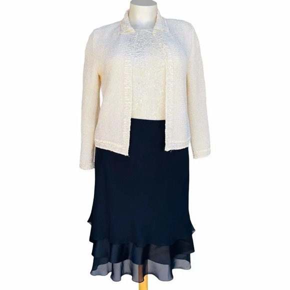 SAINT TROPEZ WEST Women’s Size XL Ivory Crinckle Tank & Jacket Outfits - Picture 1 of 5